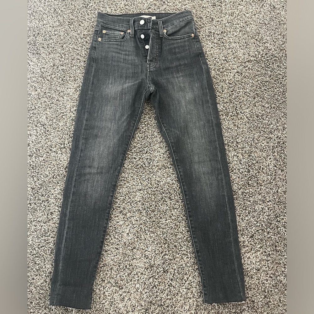 Levi’s Wedgie Skinny Jeans Size 27 NWOT